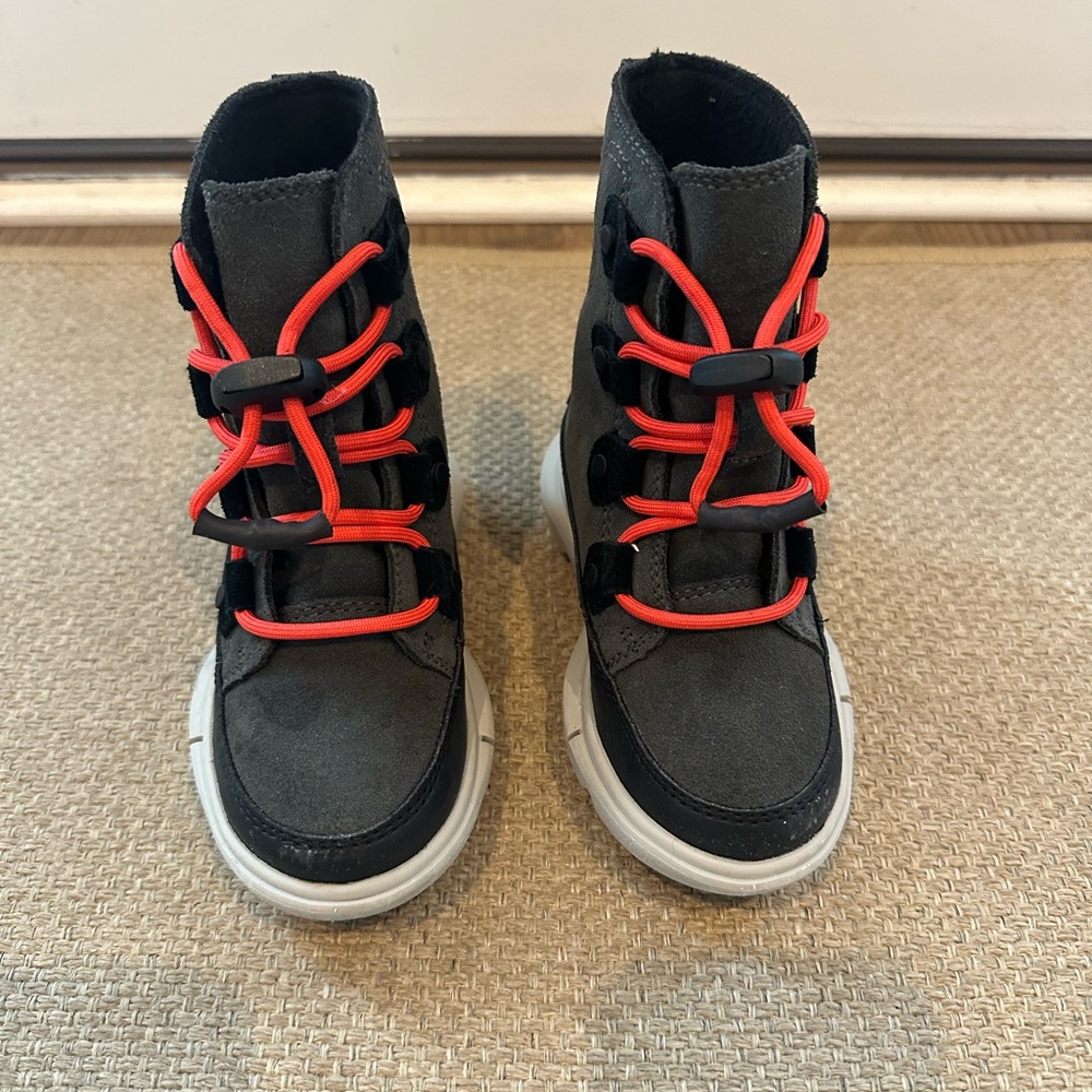Kids Sorel Black and Red Winter Boots